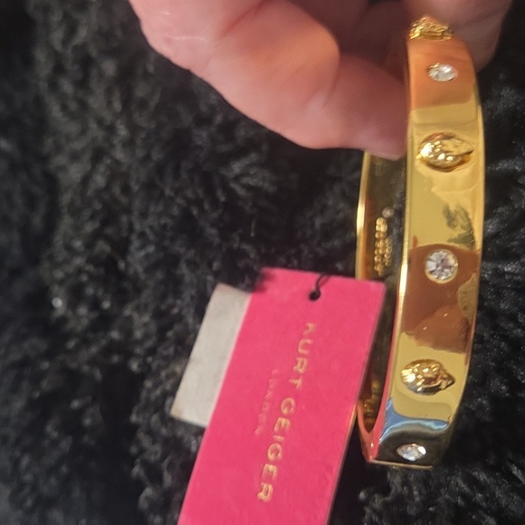 Kurt Geiger Nwt Crystal Eagle Head Bangle Bracelet Retail $78 - Picture 9 of 10